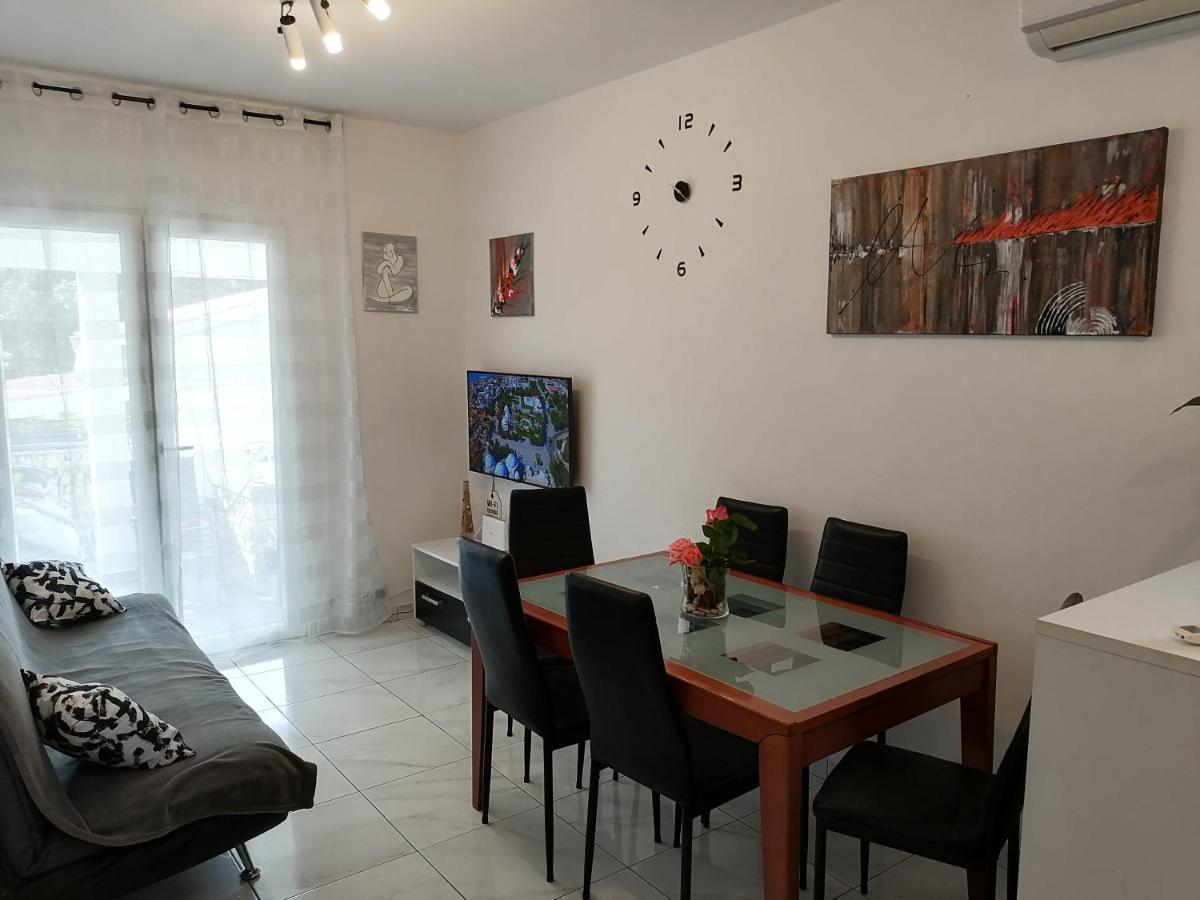Apartment Lavanda Nova Ražanj 외부 사진